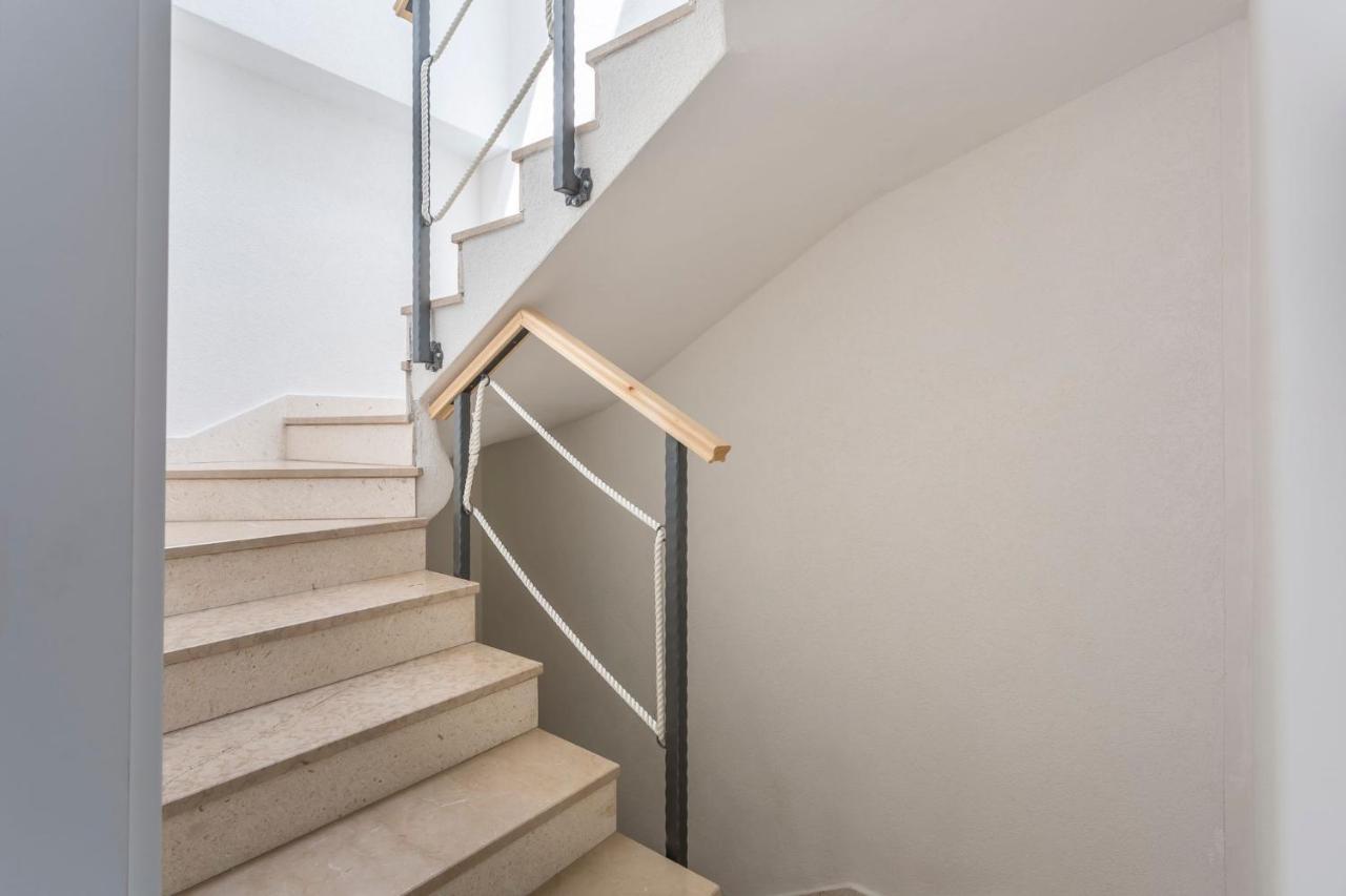 Riva Apartments Villa Thalia - Milna, Brac Милна Екстериор снимка