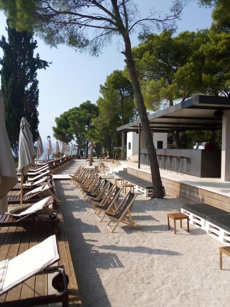 Riva Apartments Villa Thalia - Milna, Brac Милна Екстериор снимка