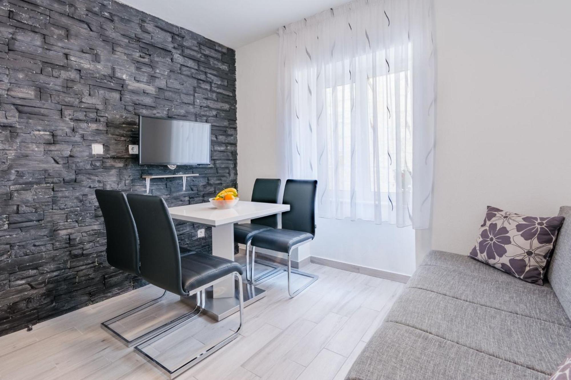Riva Apartments Villa Thalia - Milna, Brac Милна Екстериор снимка